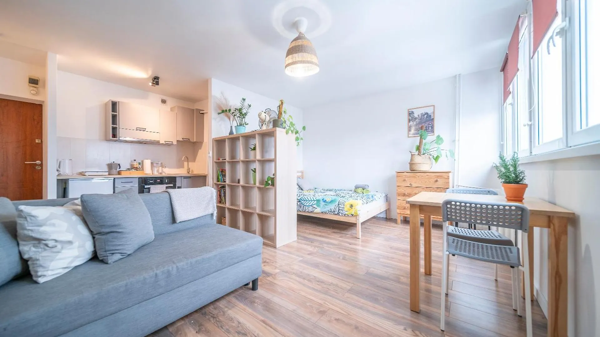 10Th Floor Studio In The City Center Of Wroclaw Lägenhet